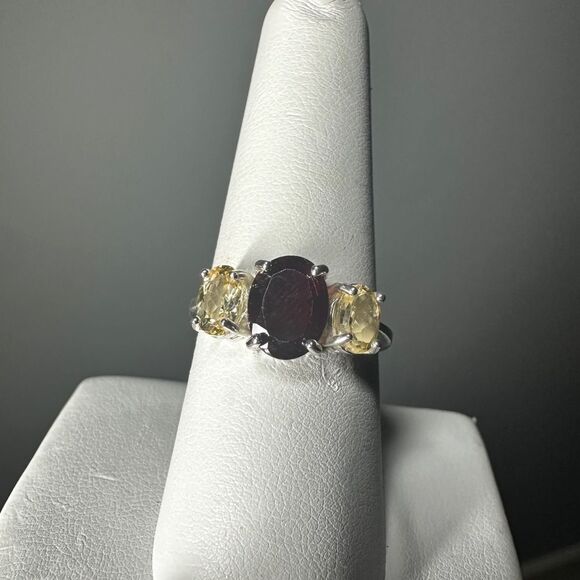 NWOT faceted, oval cut garnet and accent citrines ring in sterling silver! - Picture 8 of 10